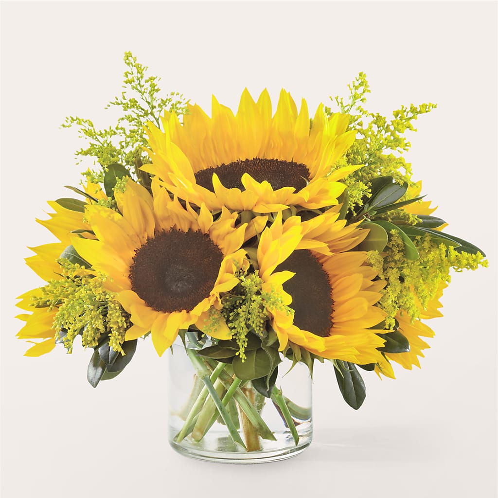 Beaming Sunflower Bouquet – Floral Boutique, Lynnfield MA