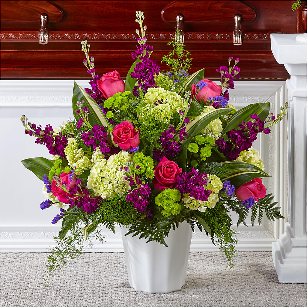 Beautiful Horizons Floor Basket – Floral Boutique, Lynnfield MA