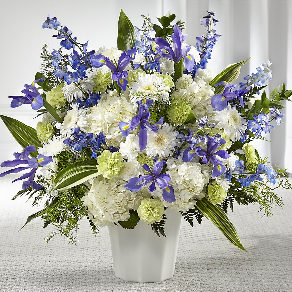 Soft Serenity Floor Basket – Floral Boutique, Lynnfield MA