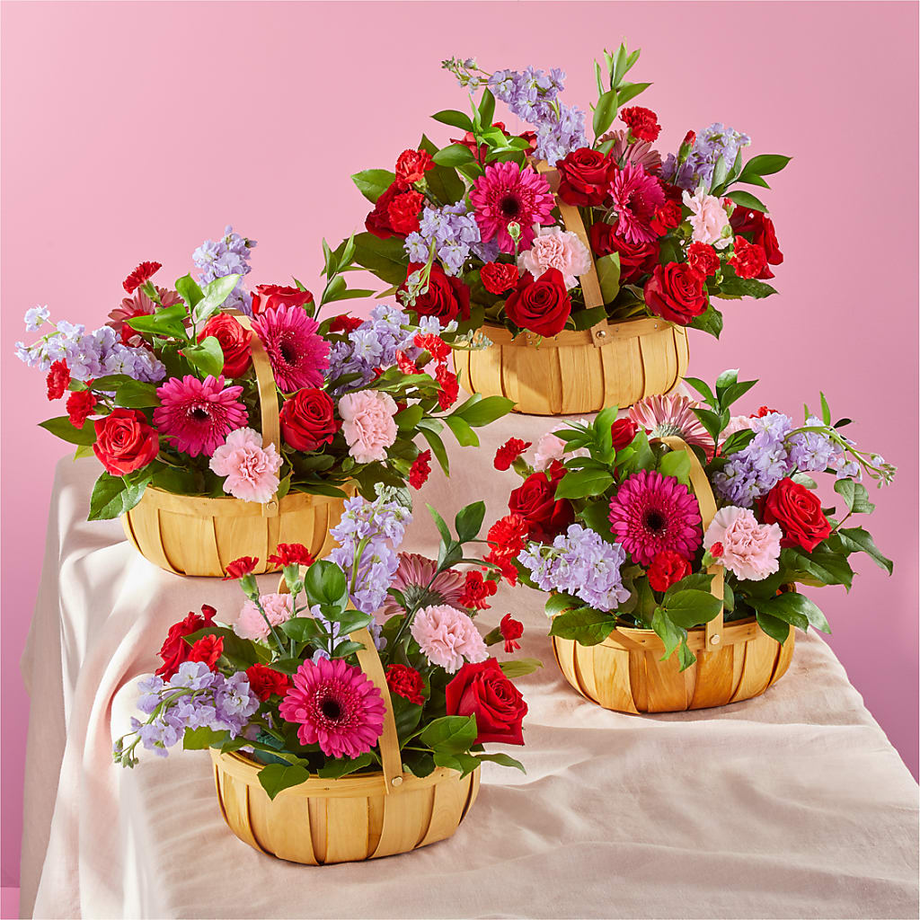 Pink Picnic Basket – Floral Boutique, Lynnfield MA