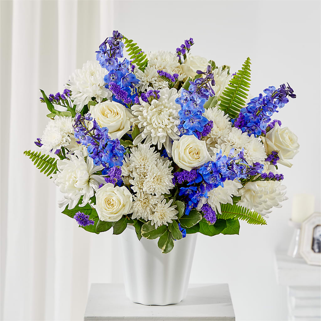 Hold Dear Tabletop Basket – Floral Boutique, Lynnfield MA