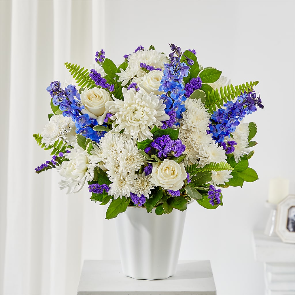 Hold Dear Tabletop Basket – Floral Boutique, Lynnfield MA