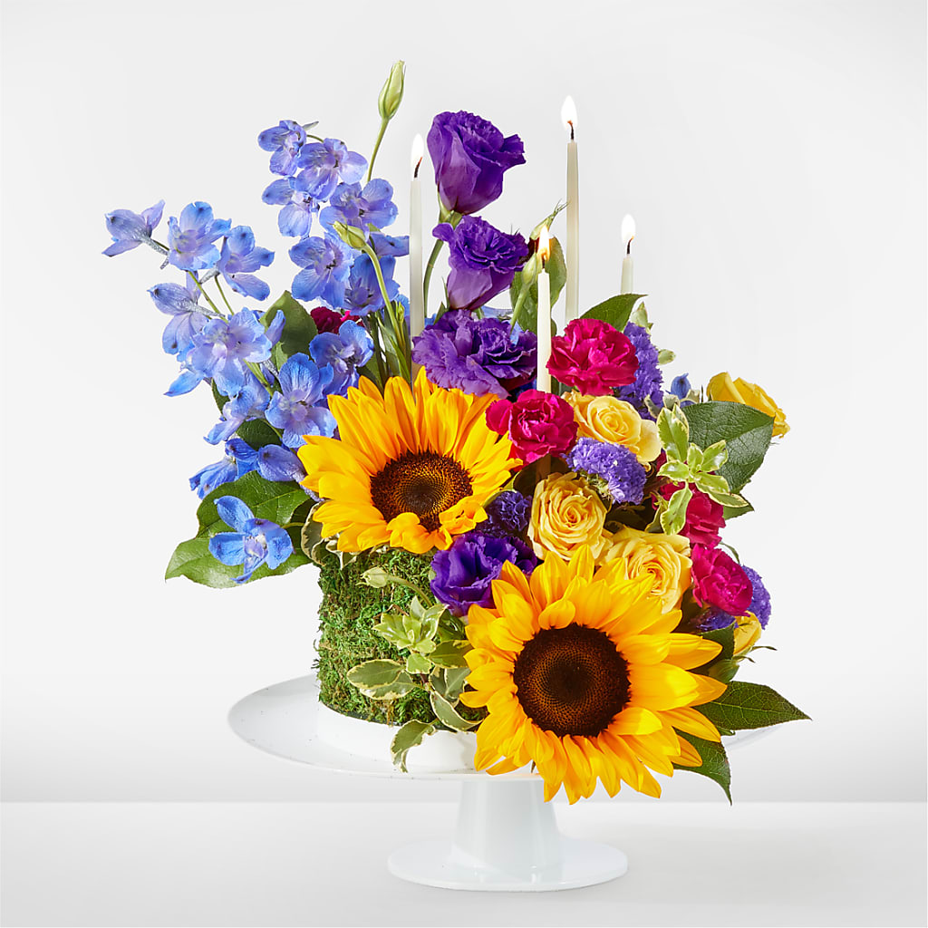 Star of the Day Floral Cake – Floral Boutique, Lynnfield MA
