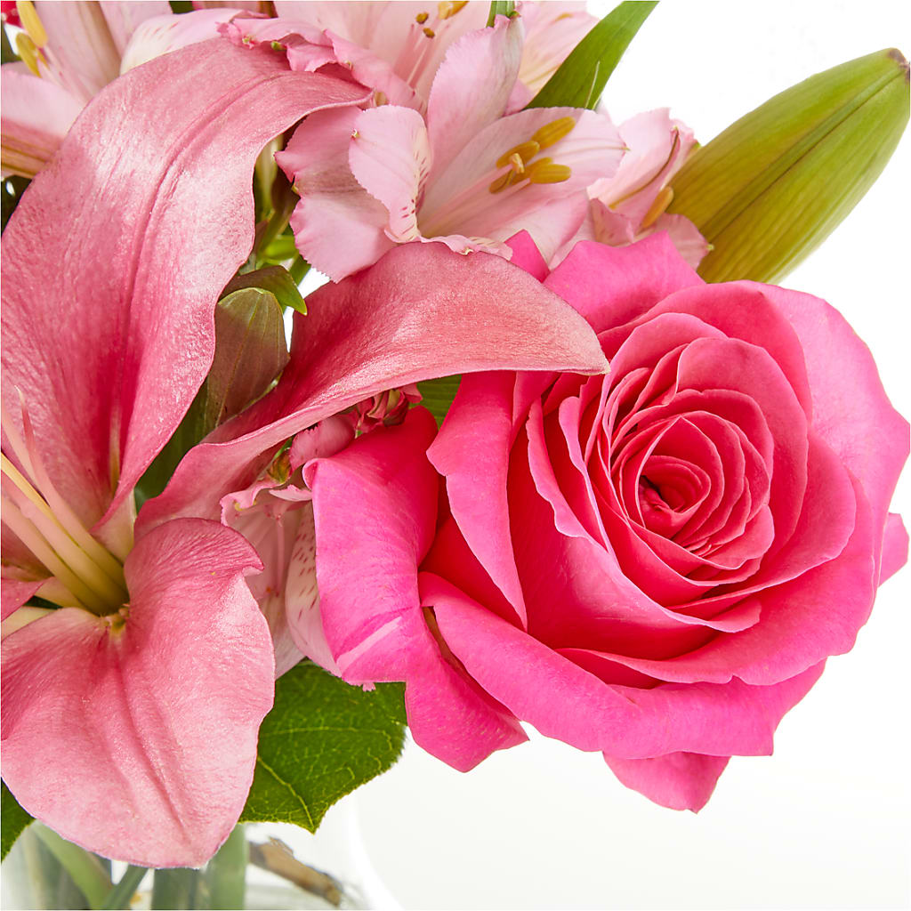 Lots of Love Bouquet –  Floral Boutique, Lynnfield MA