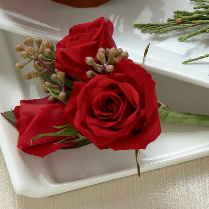 Red Spray Rose Boutonniere –  Floral Boutique, Lynnfield MA